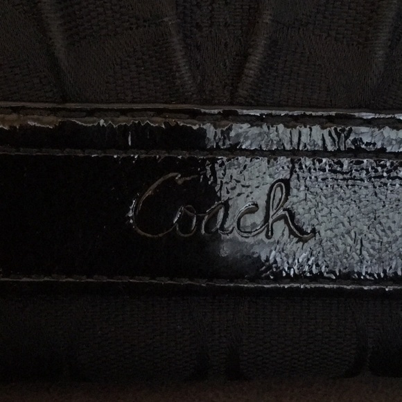 Small Coach wallet. Authentic. Great condition. - Picture 5 of 5